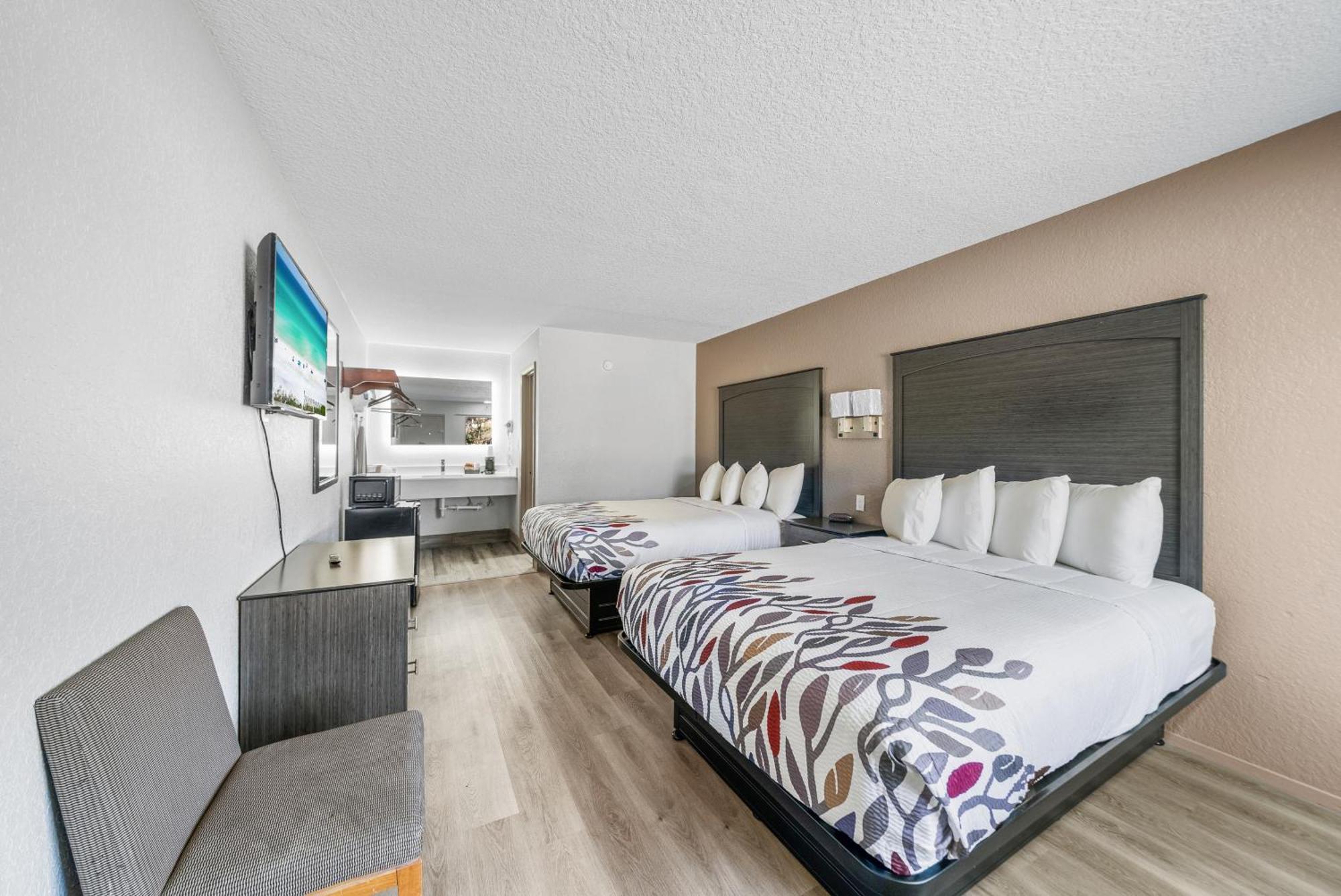 Executive Inn - Panama City Beach Upper Grand Lagoon Екстер'єр фото