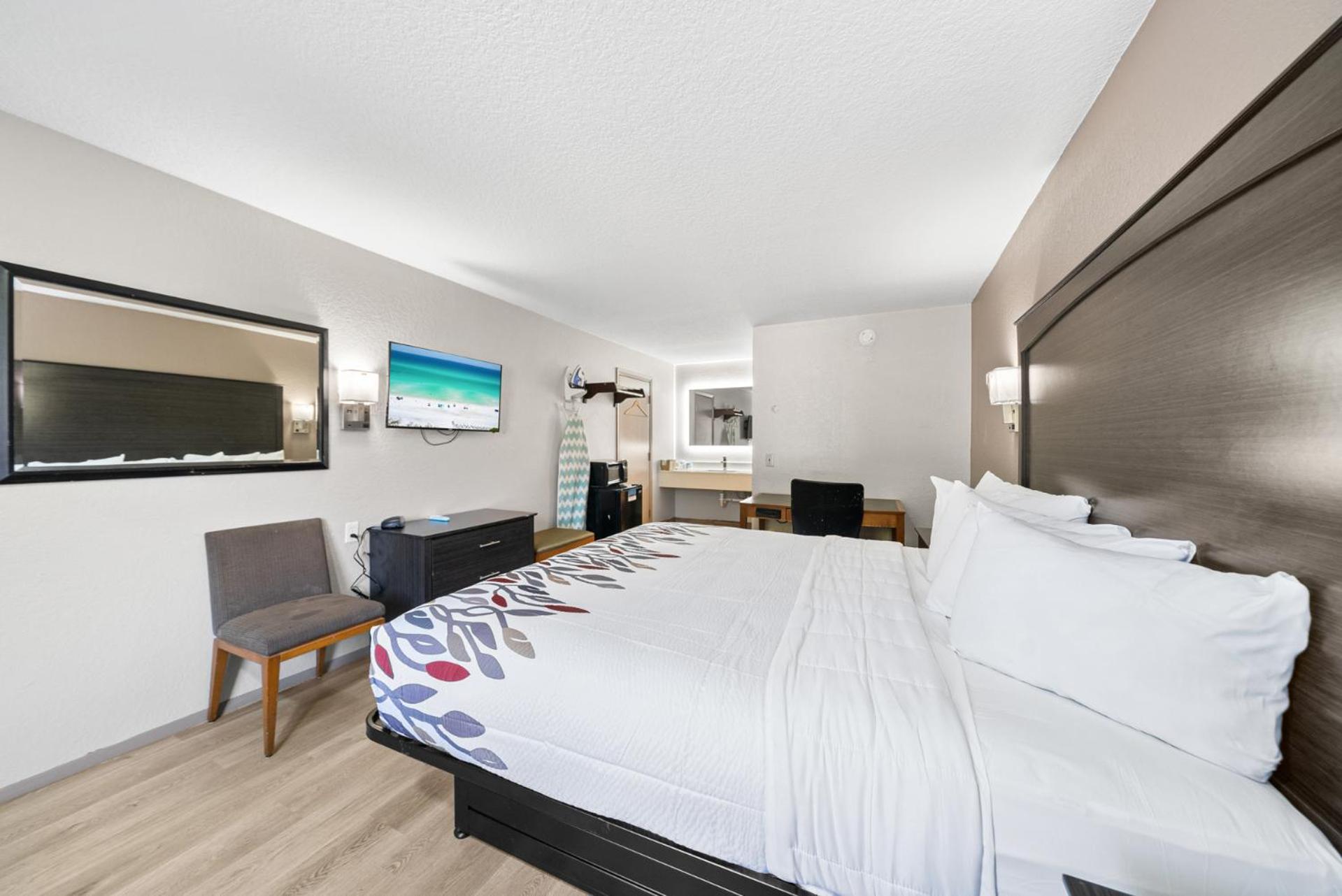 Executive Inn - Panama City Beach Upper Grand Lagoon Екстер'єр фото
