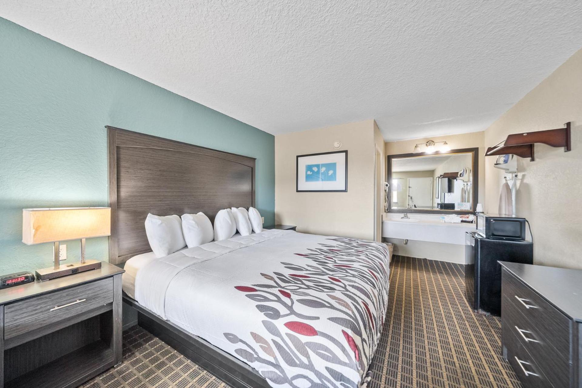Executive Inn - Panama City Beach Upper Grand Lagoon Екстер'єр фото