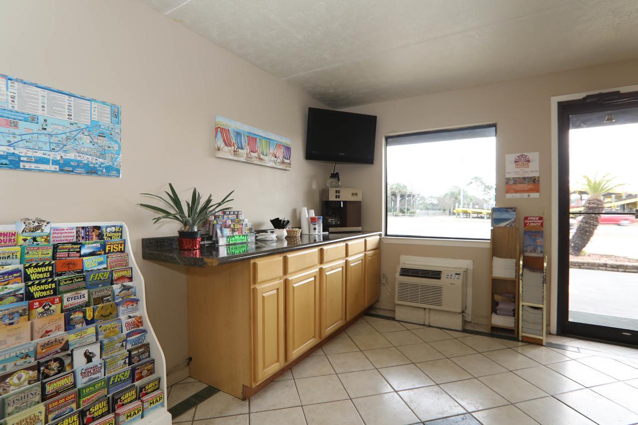 Executive Inn - Panama City Beach Upper Grand Lagoon Екстер'єр фото